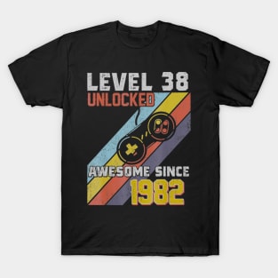 38th Birthday Level 38 Unlocked Born In 1982 Gift T-Shirt